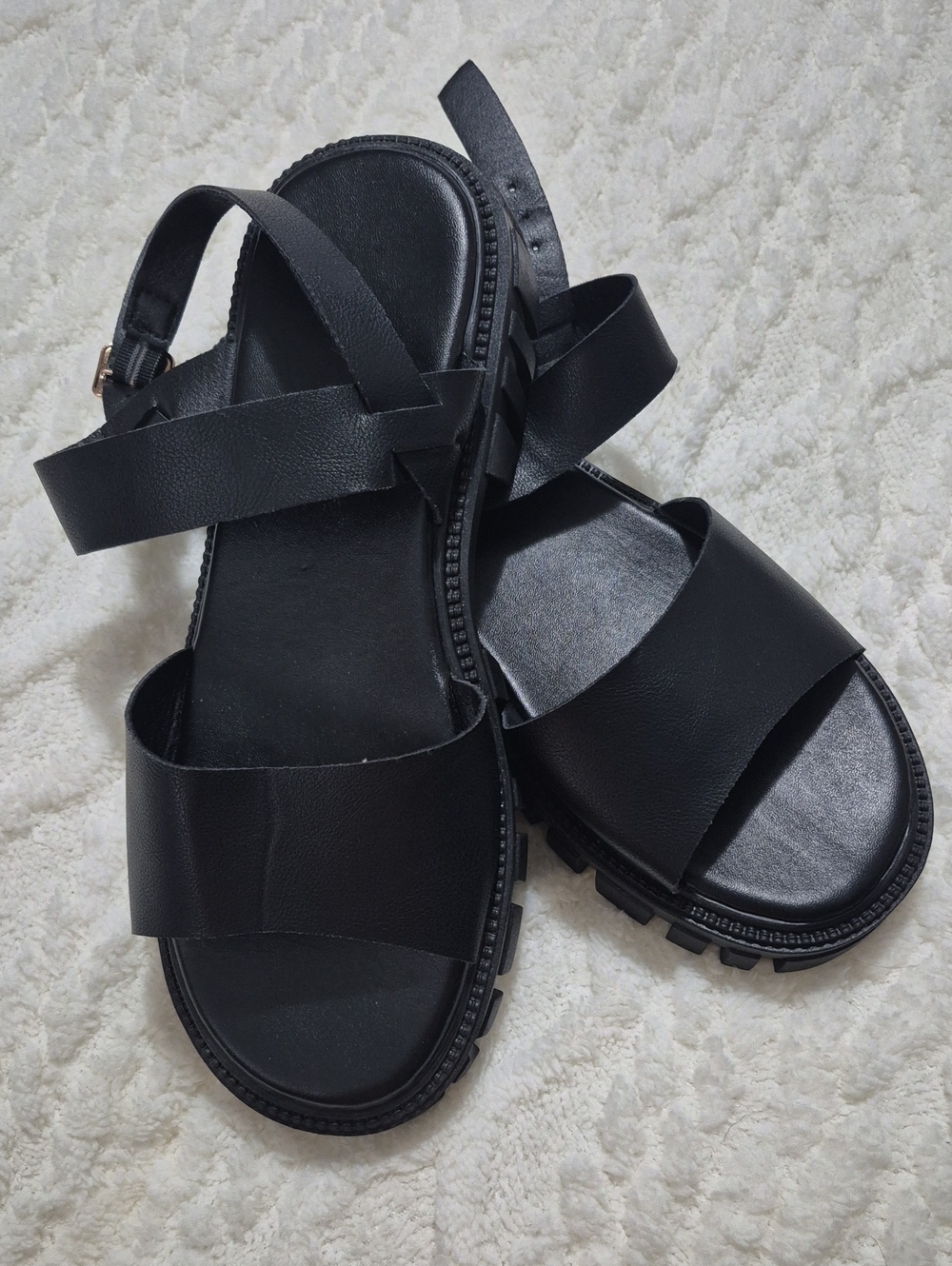 SHEIN Black Chunky-Strap Platform Sandals